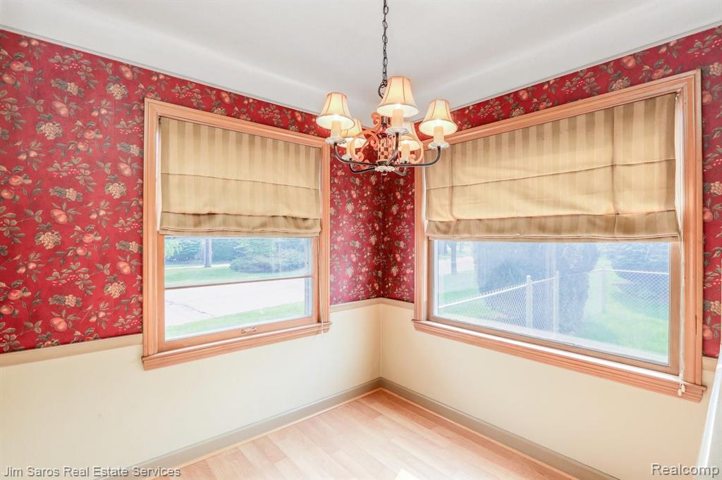 1081 Torrey Road Grosse Pointe Woods, MI 48236 - Photo 10 of 22