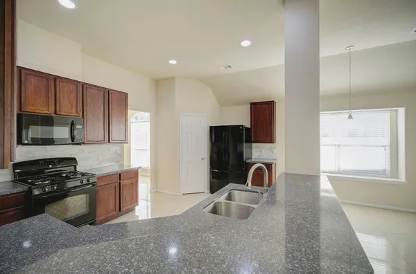 $2,500 | 15115 Russet Bend Lane, Cypress, TX 77429