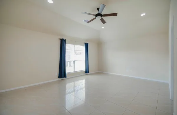 $2,500 | 15115 Russet Bend Lane, Cypress, TX 77429