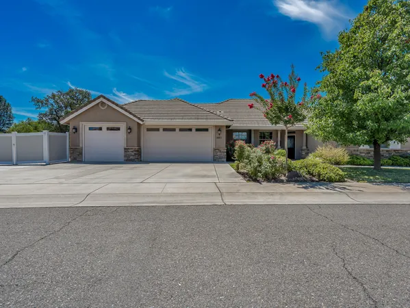 $579,000 | 1987 Jolie Way, Redding, CA 96003