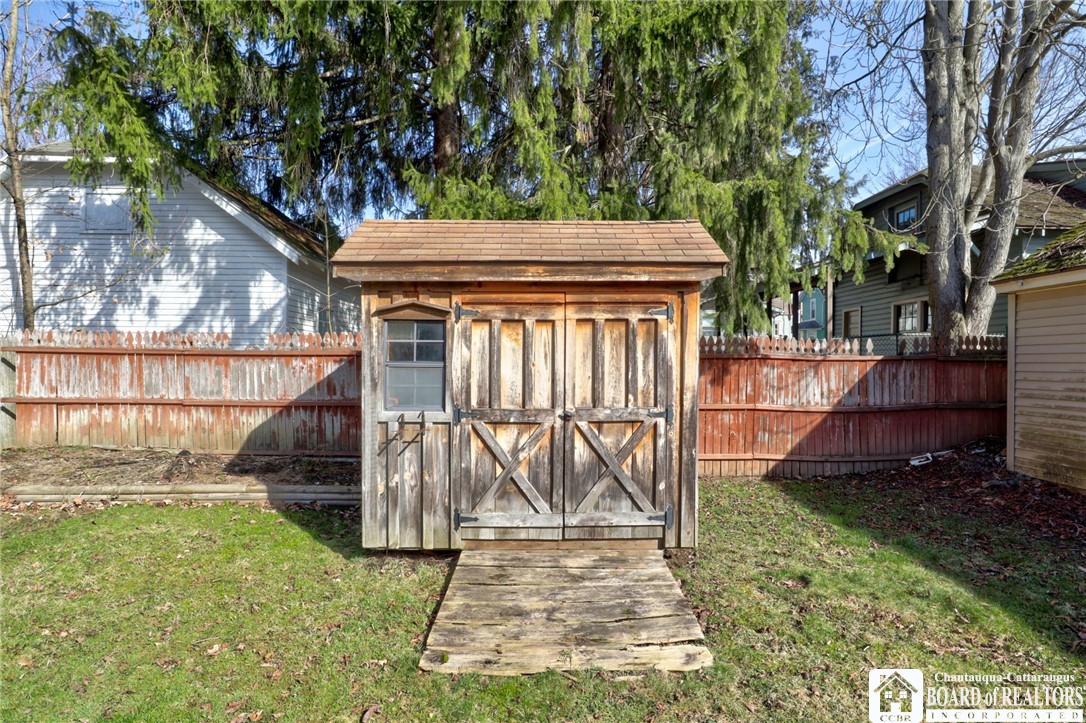 115 Myrtle Street Jamestown, NY 14701 - Photo 11 of 49