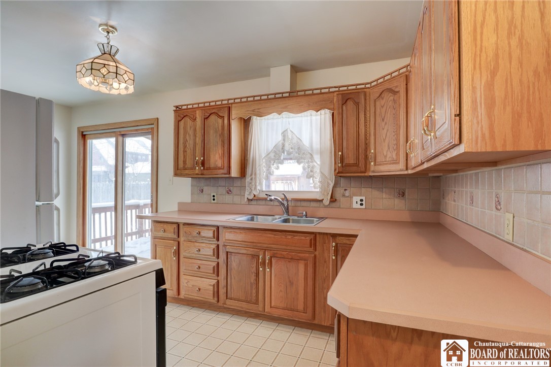 115 Myrtle Street Jamestown, NY 14701 - Photo 26 of 49