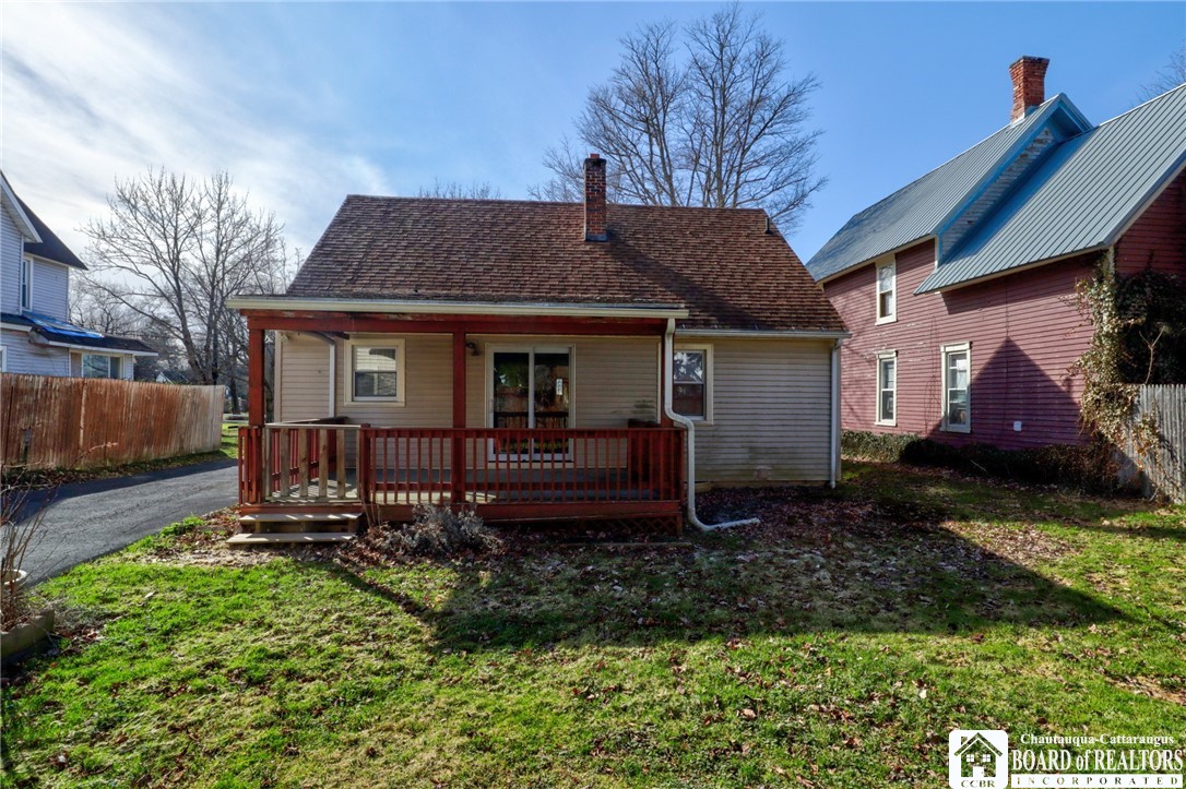 115 Myrtle Street Jamestown, NY 14701 - Photo 7 of 49