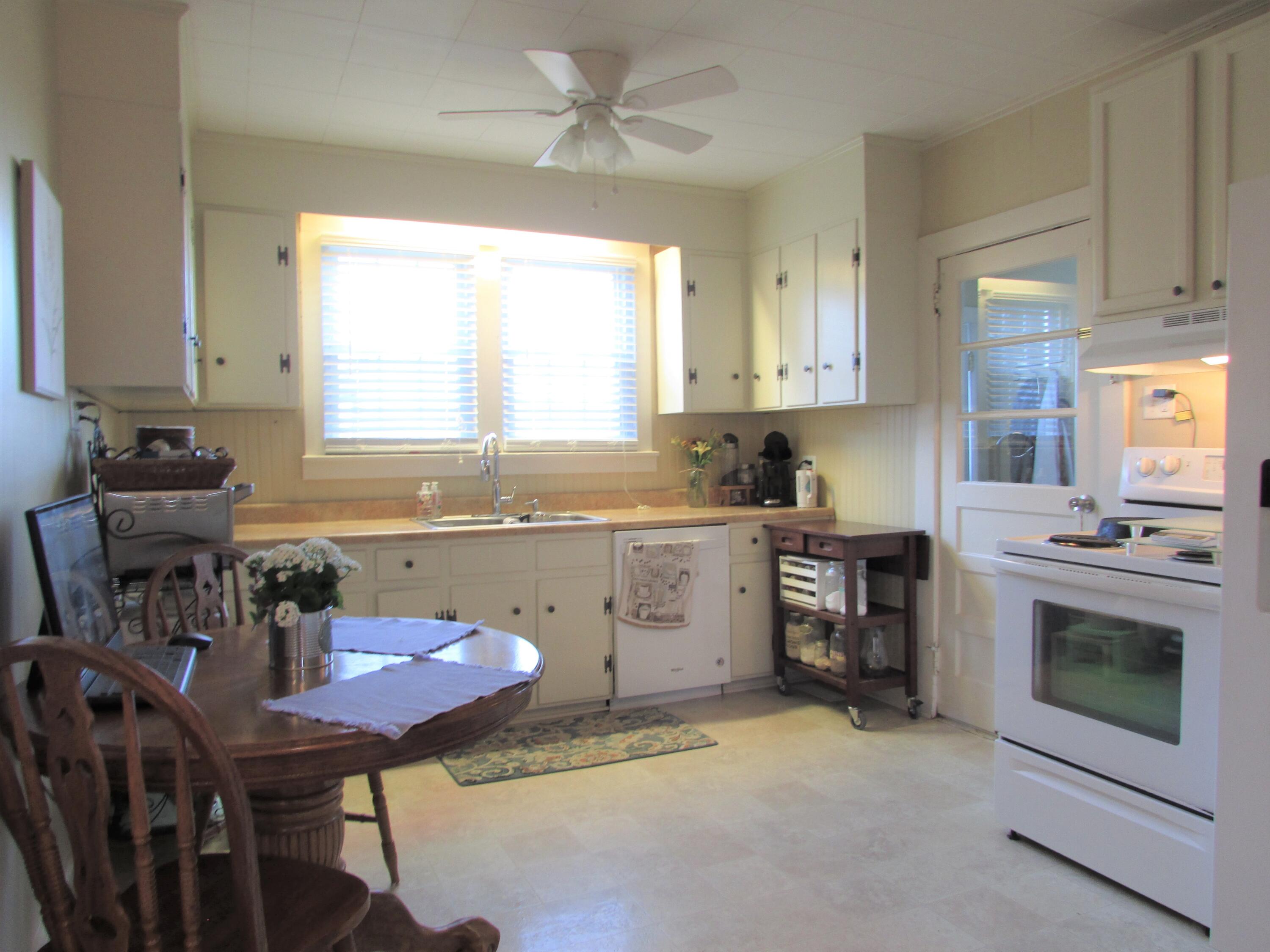363 Pine Hill Road Elizabethton, TN 37643 - Photo 26 of 36 363 Pine Hill Road Elizabethton TN 37643