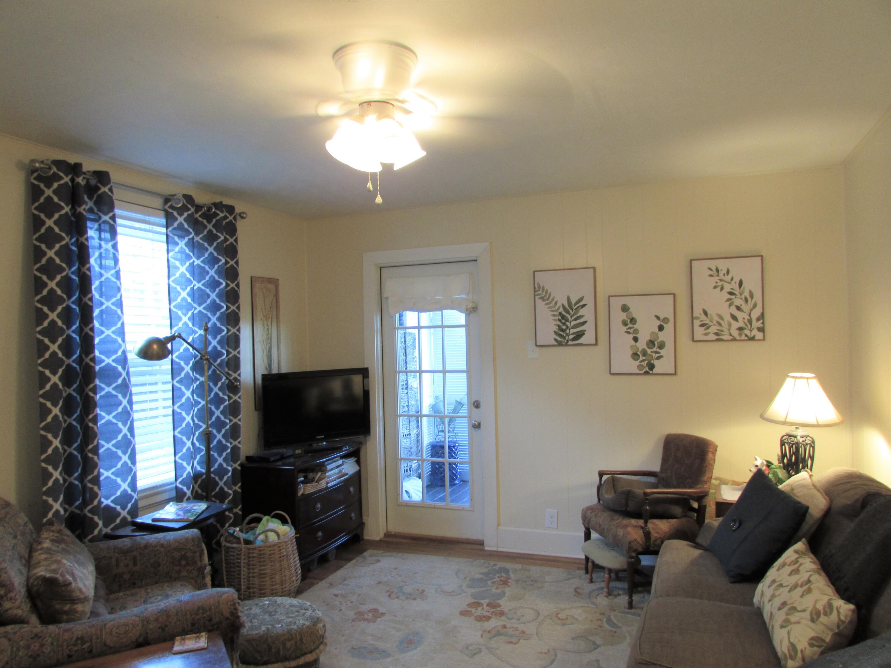 363 Pine Hill Road Elizabethton, TN 37643 - Photo 3 of 36 363 Pine Hill Road Elizabethton TN 37643
