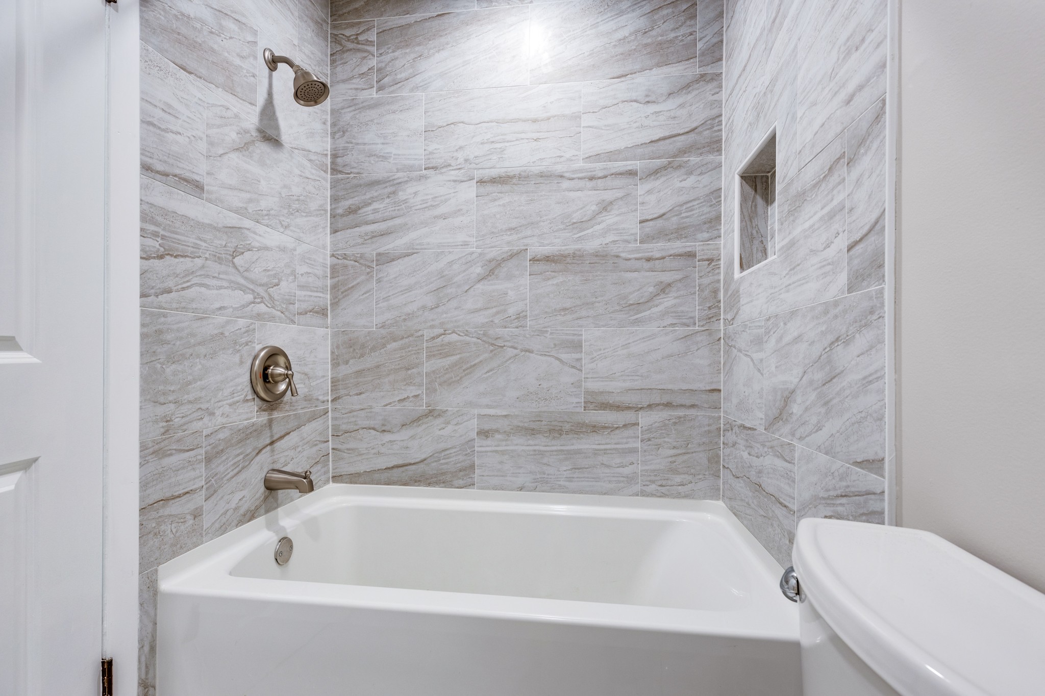 2004 Granville Road Franklin, TN 37064 - Photo 19 of 37 a bathroom with a bathtub