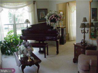 154 Silver Springs Road Phoenixville, PA 19460 - Photo 3 of 6 Gallery Image 3