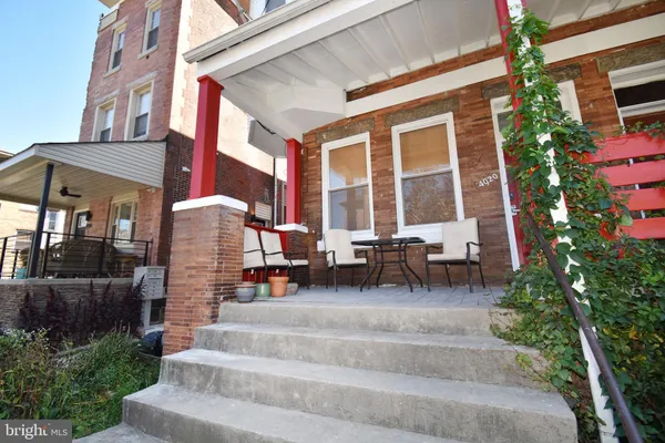 $1,700 | 4920 Warrington Avenue, Unit 3, Philadelphia, PA 19143