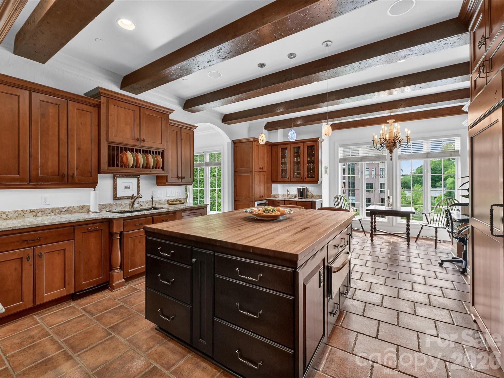 2223 Croydon Road, Unit 302 Charlotte, NC 28207 - Photo 14 of 35 Gallery Image 14