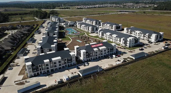 $1,650 | 7100 Uvalde Road, Unit 3303, Houston, TX 77049