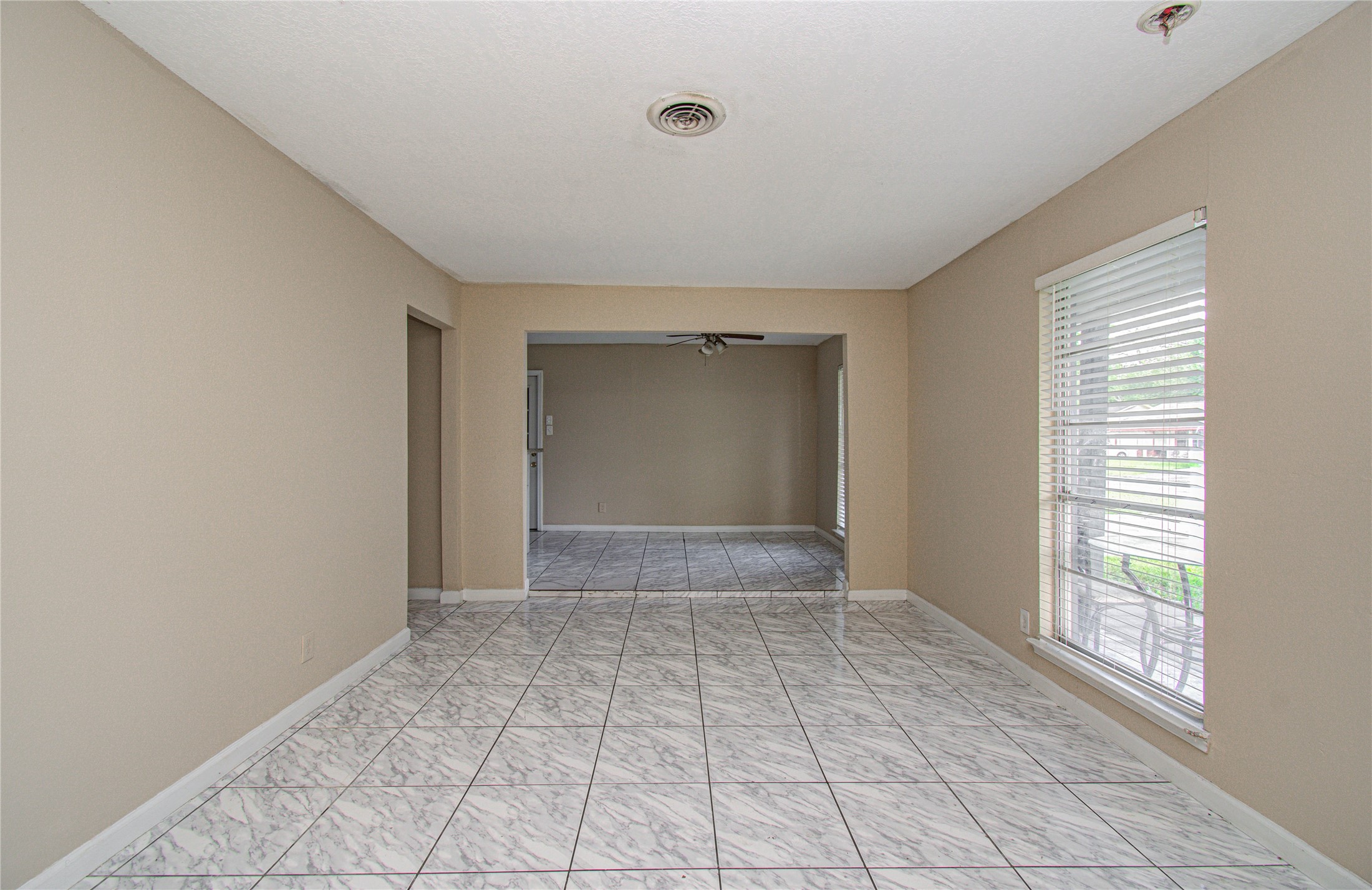 510 Roper Street Houston, TX 77034 - Photo 8 of 30