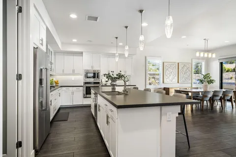 $1,050,000 | 74425 Zeppelin Drive, Palm Desert, CA 92211