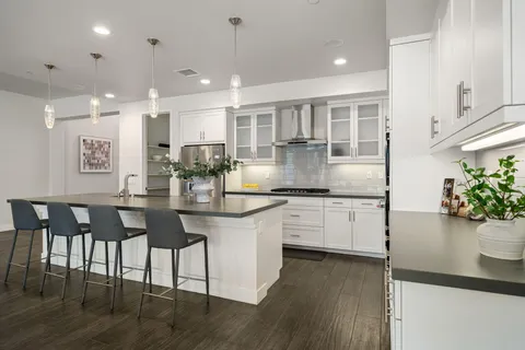 $1,050,000 | 74425 Zeppelin Drive, Palm Desert, CA 92211