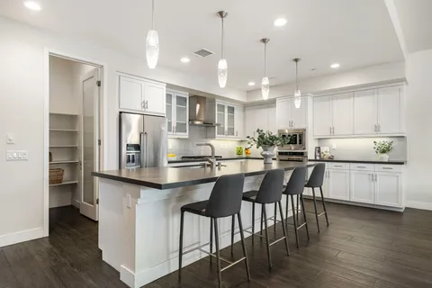 $1,050,000 | 74425 Zeppelin Drive, Palm Desert, CA 92211