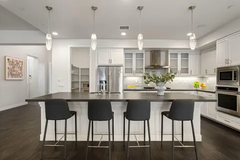 $1,050,000 | 74425 Zeppelin Drive, Palm Desert, CA 92211