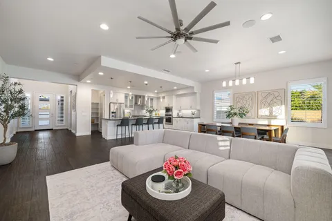 $1,050,000 | 74425 Zeppelin Drive, Palm Desert, CA 92211