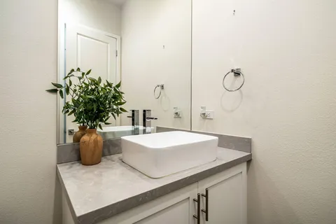 $1,050,000 | 74425 Zeppelin Drive, Palm Desert, CA 92211