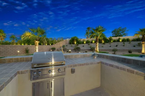 $1,050,000 | 74425 Zeppelin Drive, Palm Desert, CA 92211