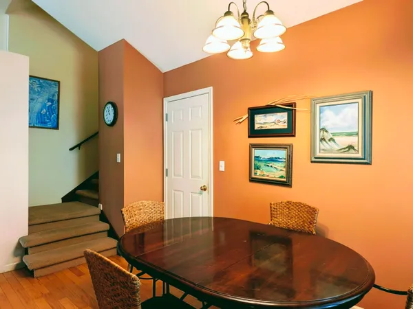 $325,000 | 2913 Lake Pointe Drive, Valparaiso, IN 46383