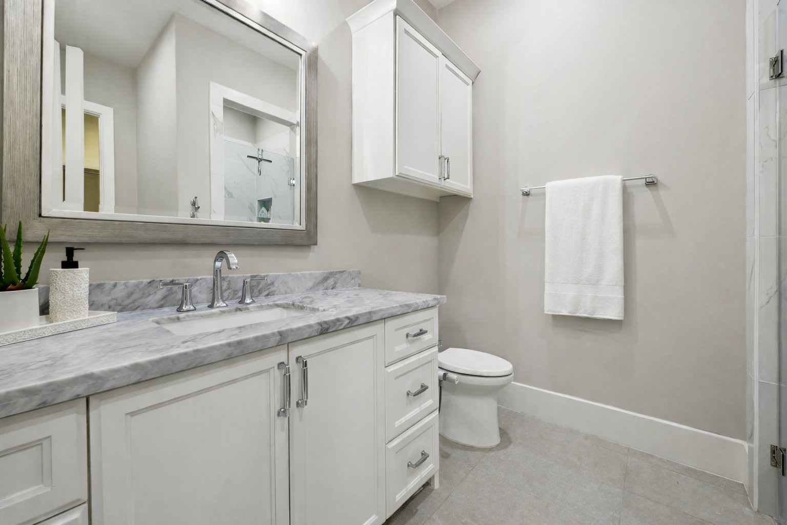 13927 Perthshire Road Houston, TX 77079 - Photo 34 of 48