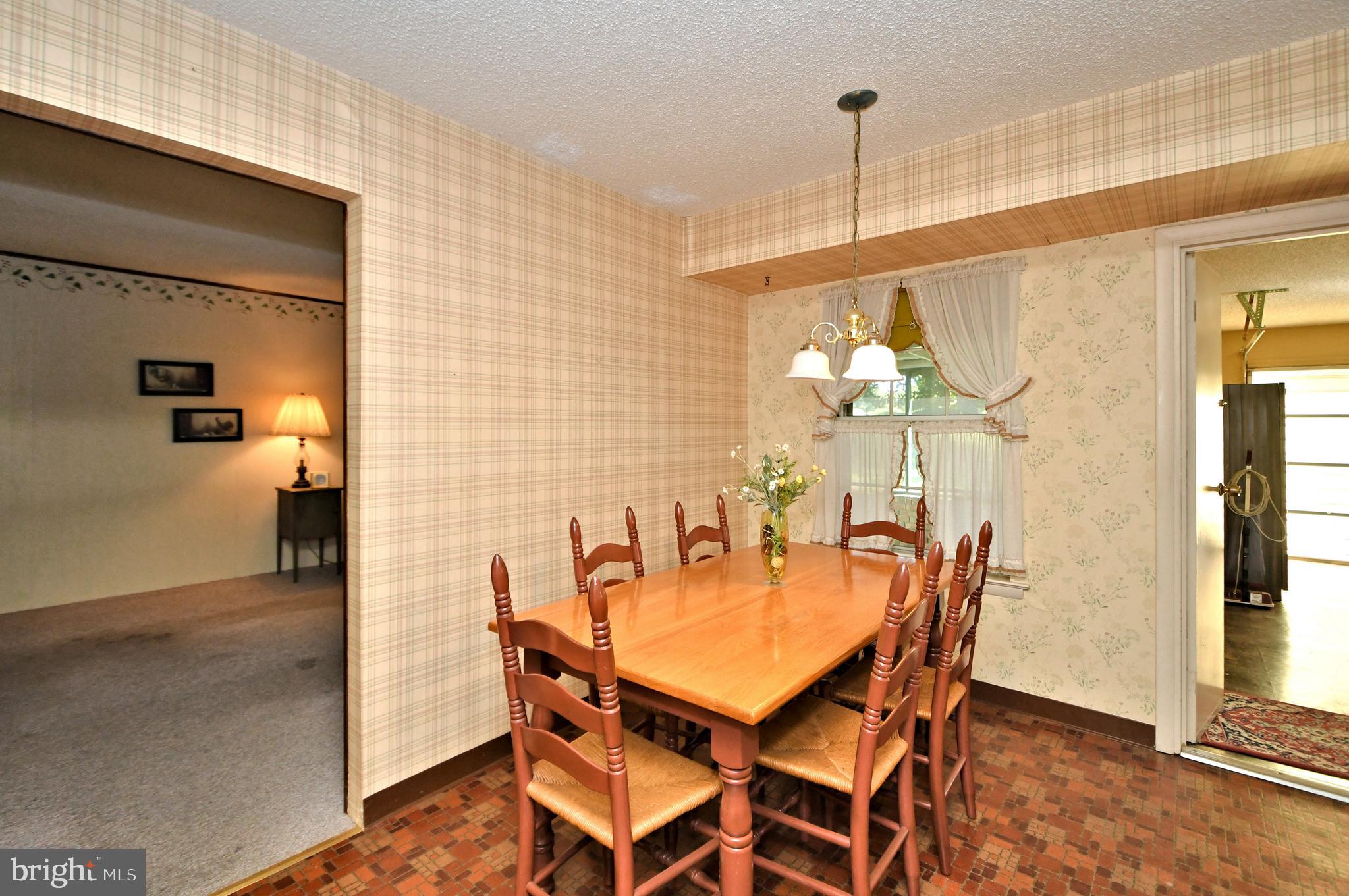 308 Paper Mill Road Oreland, PA 19075 - Photo 16 of 47 Eat-in kitchen