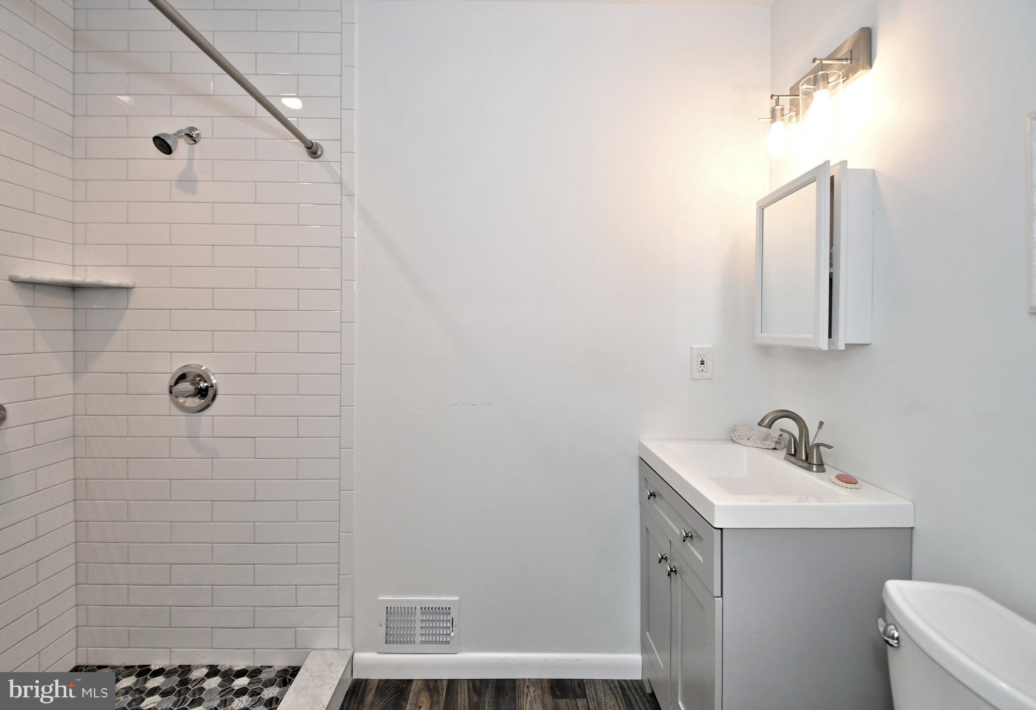 308 Paper Mill Road Oreland, PA 19075 - Photo 22 of 47 1st floor bathroom
