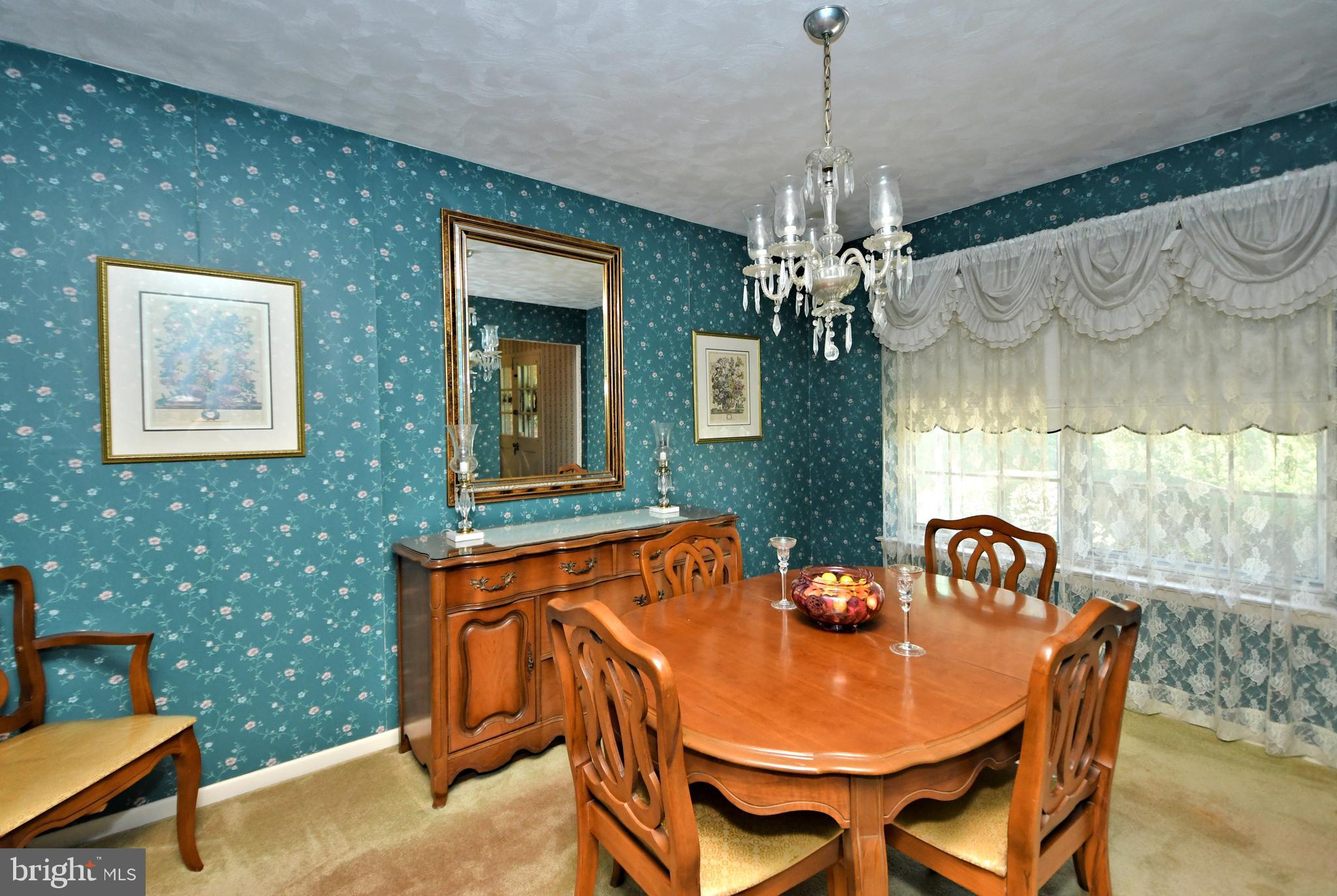 308 Paper Mill Road Oreland, PA 19075 - Photo 10 of 47 Dining room