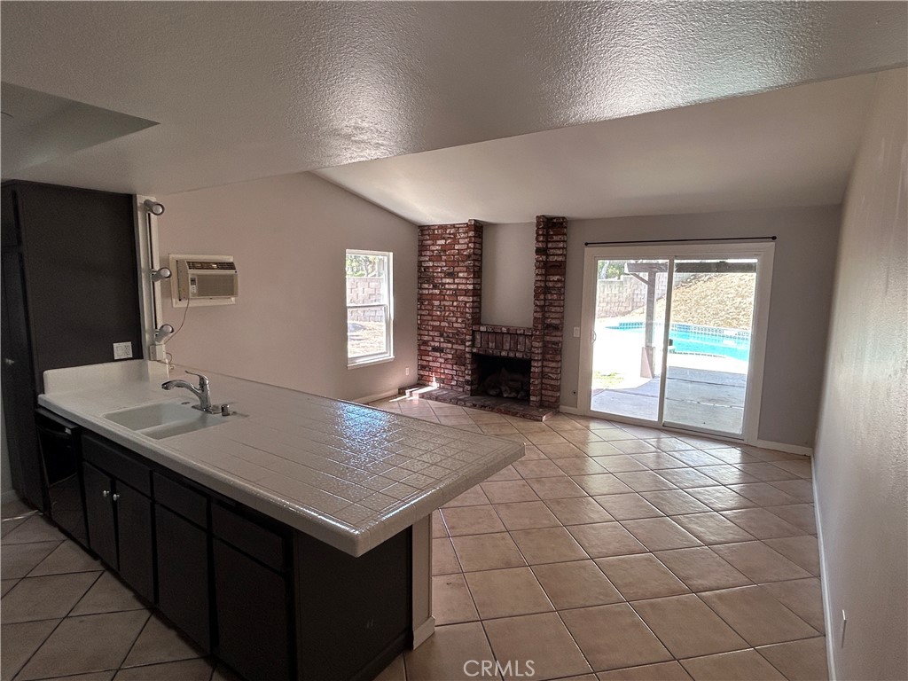1271 North Emogene Street Anaheim, CA 92807 - Photo 6 of 11