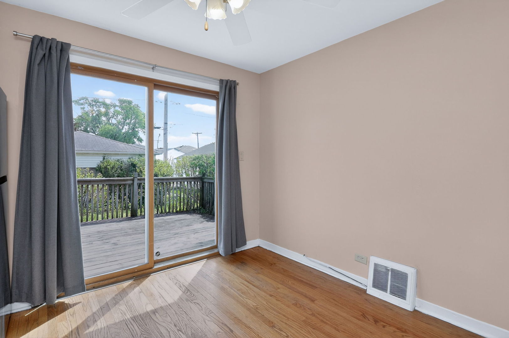 2213 Park Avenue North Riverside, IL 60546 - Photo 7 of 20 a view of a big room with wooden floor and windows