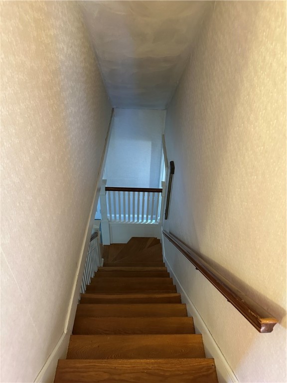 47 Clara Avenue Warwick, RI 02889 - Photo 41 of 44