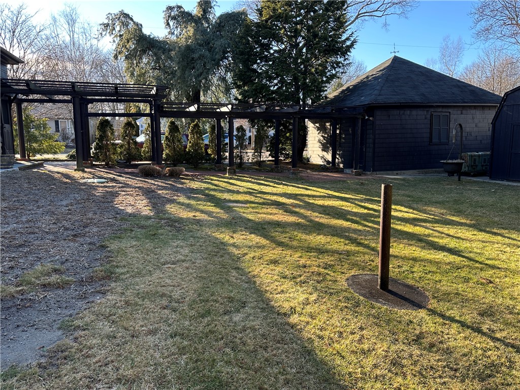 47 Clara Avenue Warwick, RI 02889 - Photo 7 of 44