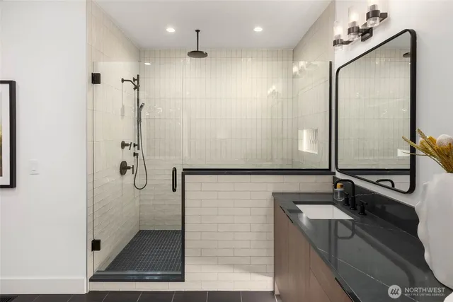 $4,495,000 | 10620 Northeast 28th Place, Bellevue, WA 98004