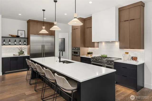 $4,495,000 | 10620 Northeast 28th Place, Bellevue, WA 98004