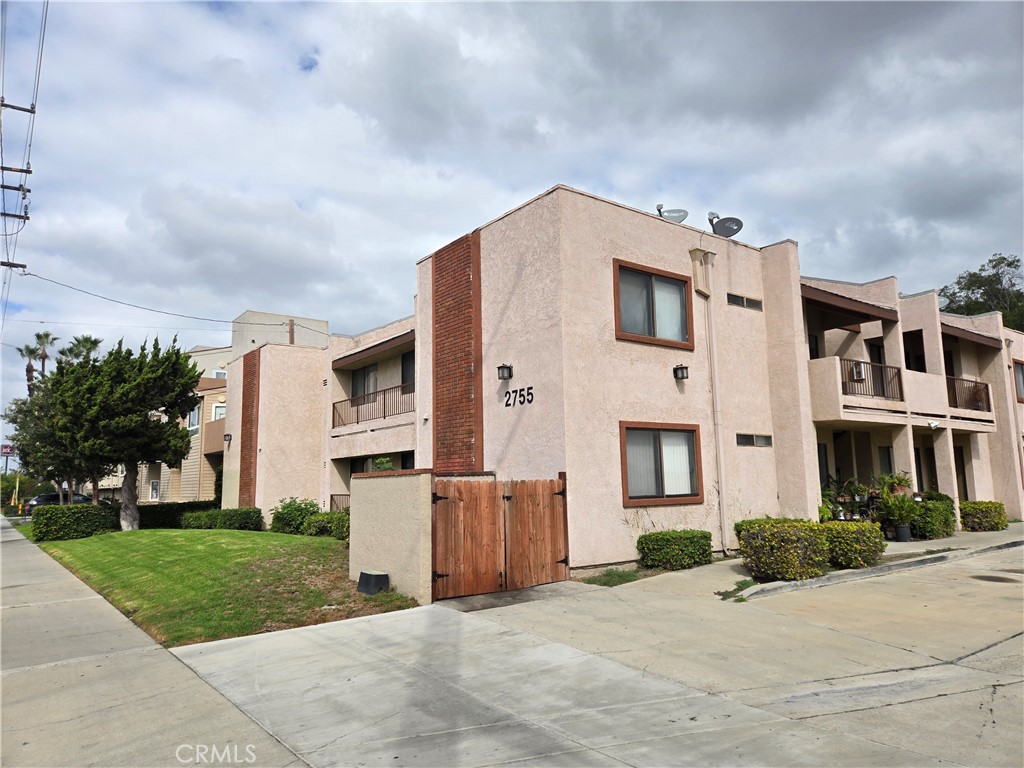 2755 West Ball Road, Unit 2 Anaheim, CA 92804 - Photo 1 of 20 Gallery Image 1