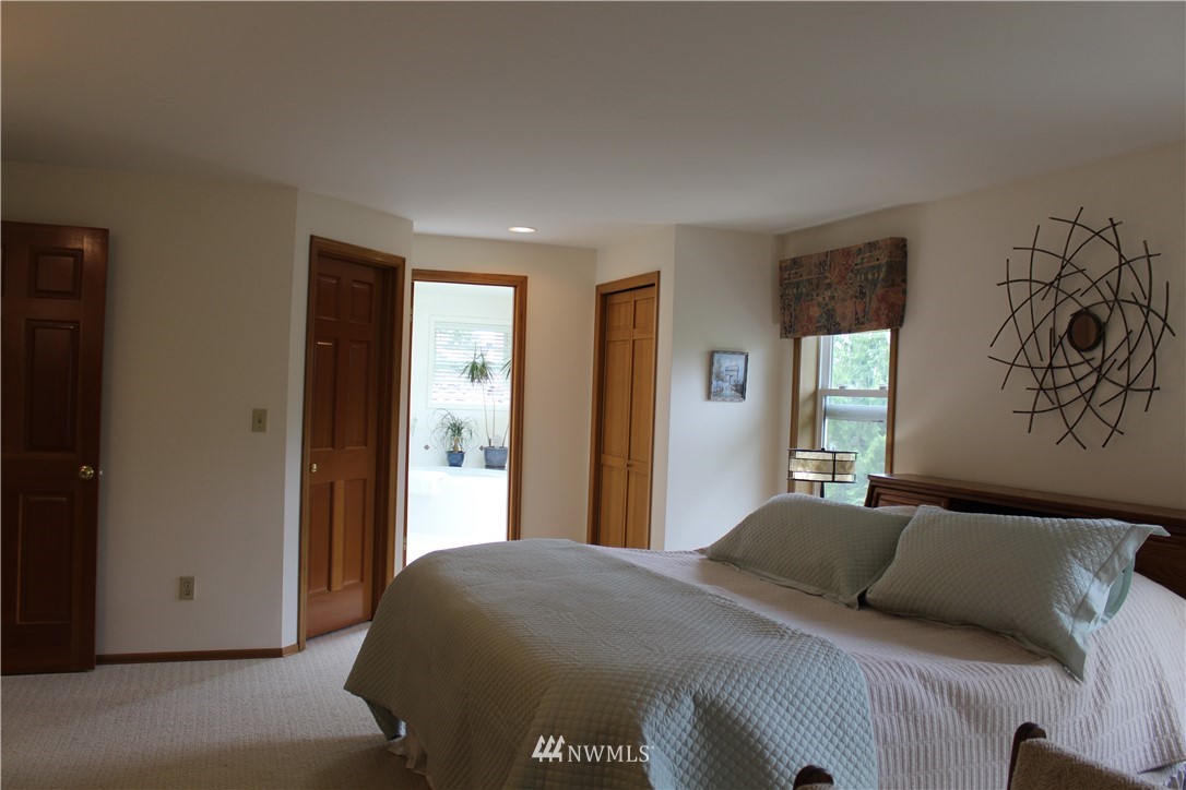 13830 Southeast 188th Street Renton, WA 98058 - Photo 13 of 25 Gallery Image 13