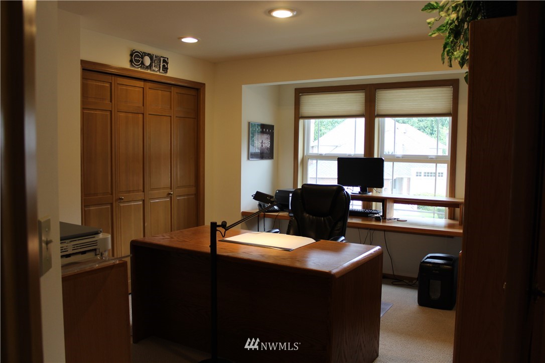 13830 Southeast 188th Street Renton, WA 98058 - Photo 17 of 25 Gallery Image 17