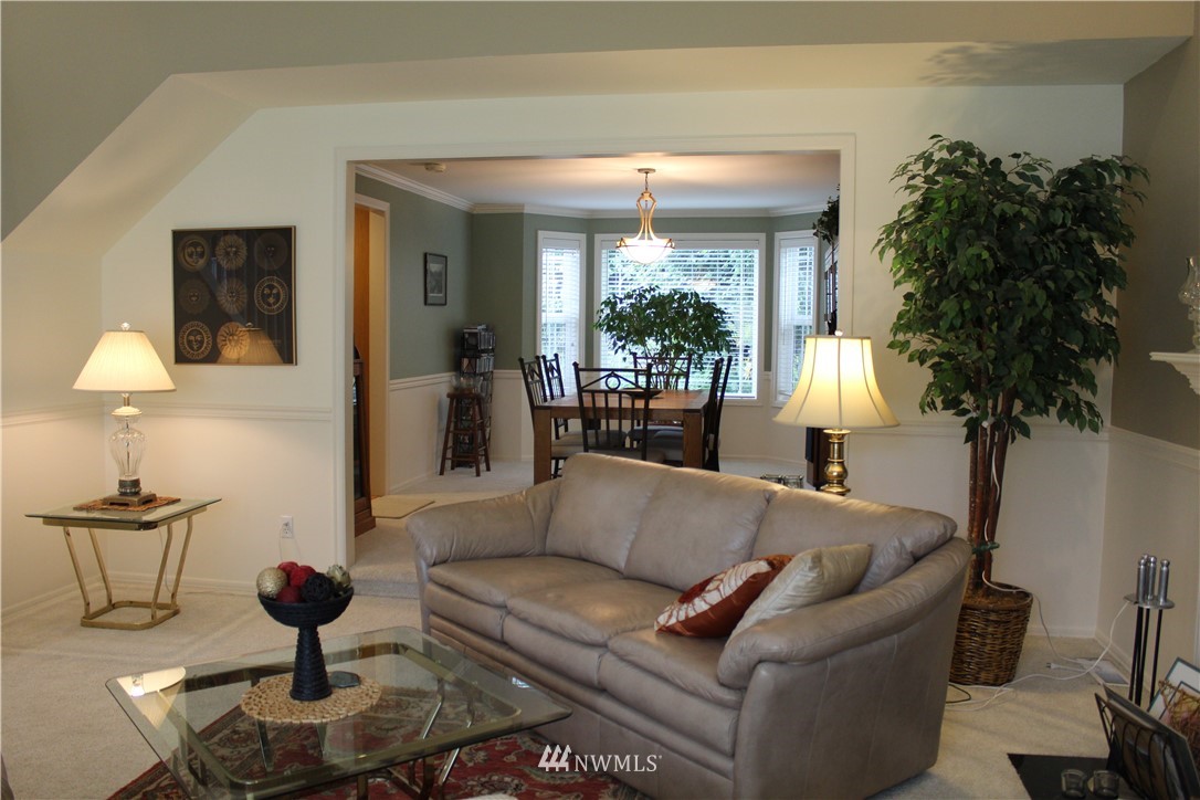 13830 Southeast 188th Street Renton, WA 98058 - Photo 4 of 25 Gallery Image 4