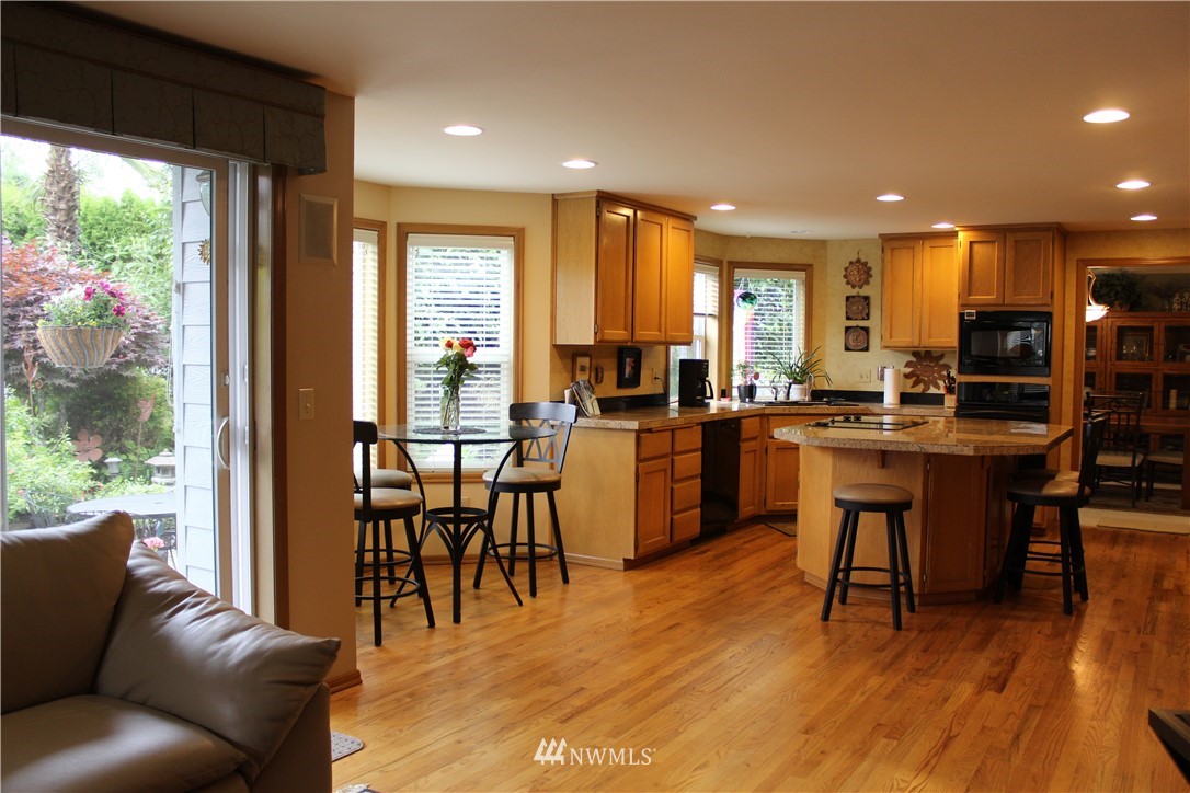 13830 Southeast 188th Street Renton, WA 98058 - Photo 8 of 25 Gallery Image 8