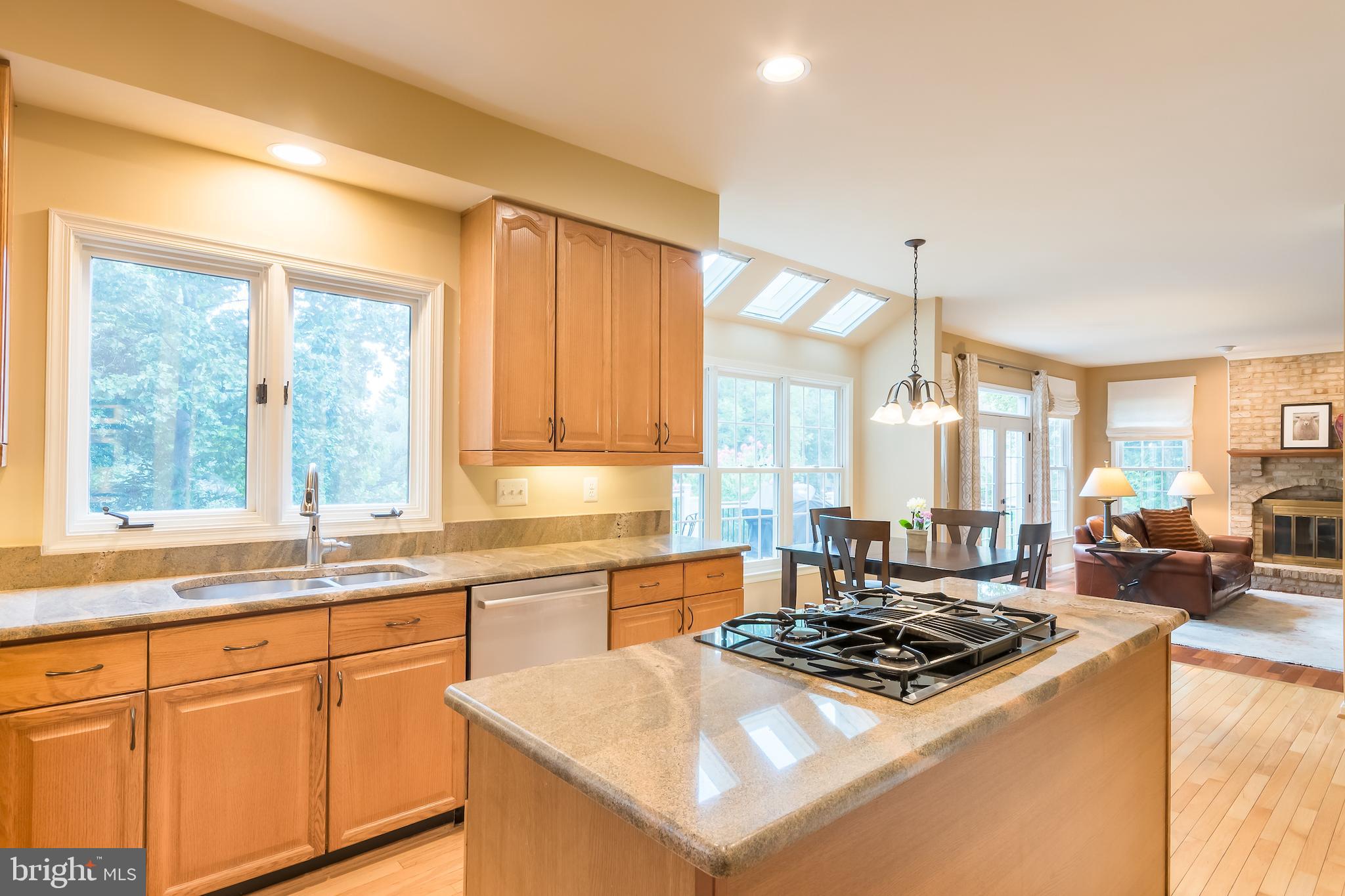 8156 Ridge Creek Way Springfield, VA 22153 - Photo 13 of 57 Kitchen opening to den
