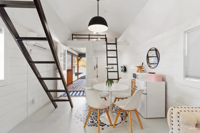 $650,000 | 107 Willow Street, Mackay, ID 83251