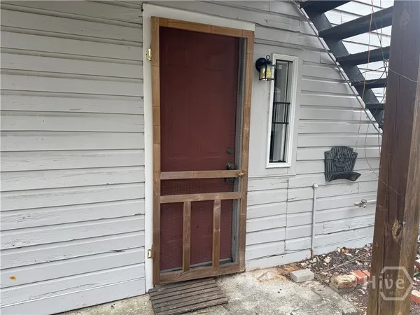 $1,000 | 836 East Henry Street, Unit D, Savannah, GA 31401