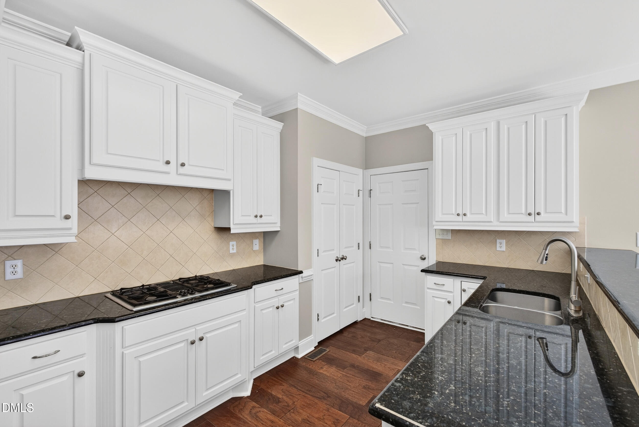 102 Madison Grove Place Cary, NC 27519 - Photo 14 of 27 15_dsc02899