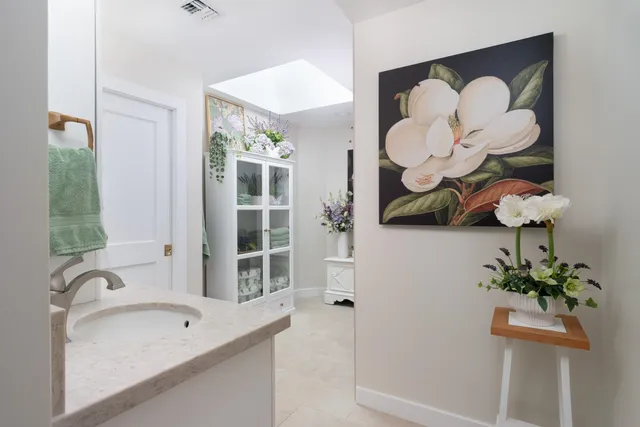 $1,750,000 | 50 Puu Anoano Street, Unit 2804, Lahaina, HI 96761