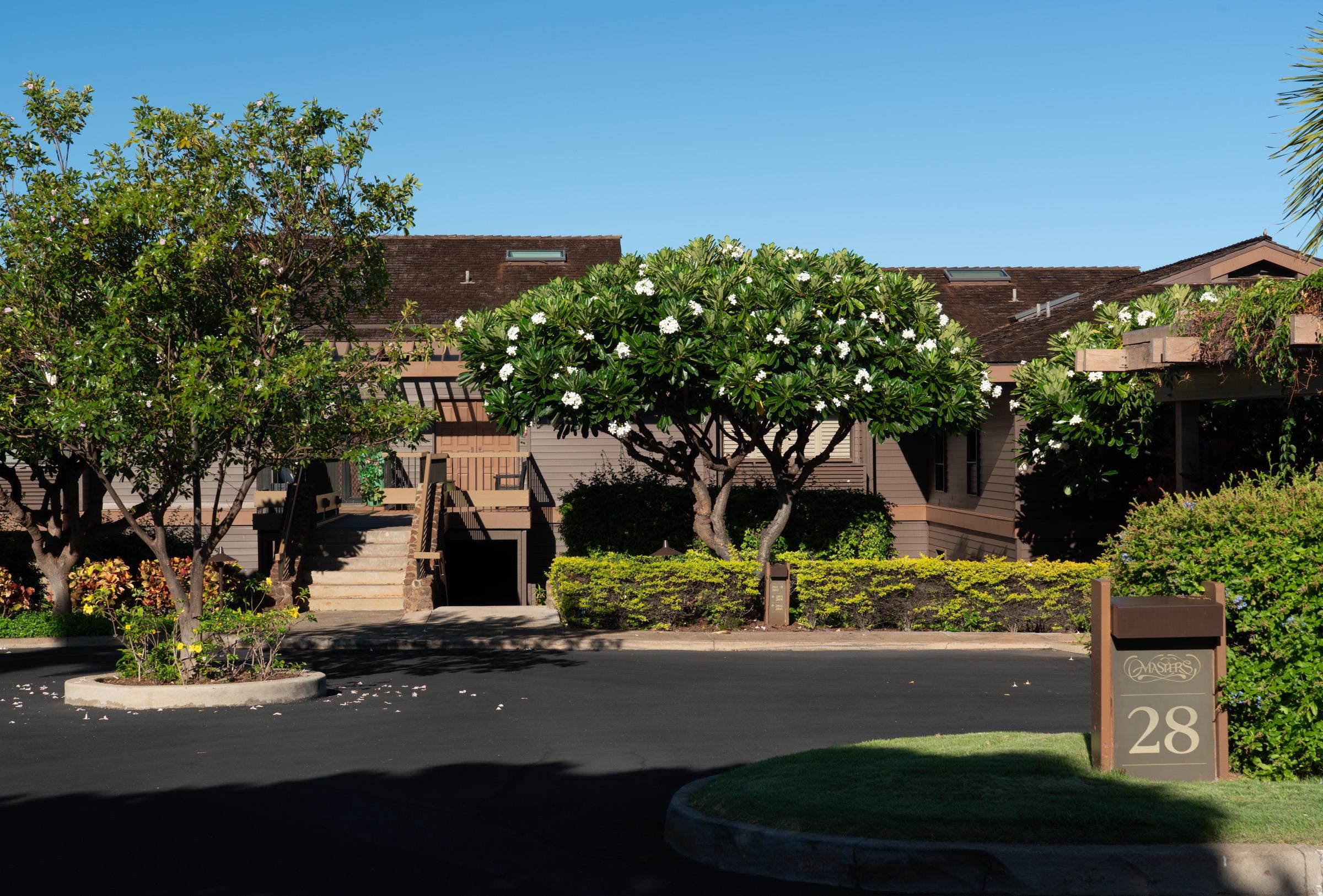 50 Puu Anoano Street, Unit 2804 Lahaina, HI 96761 - Photo 35 of 49 front view of a house with a street
