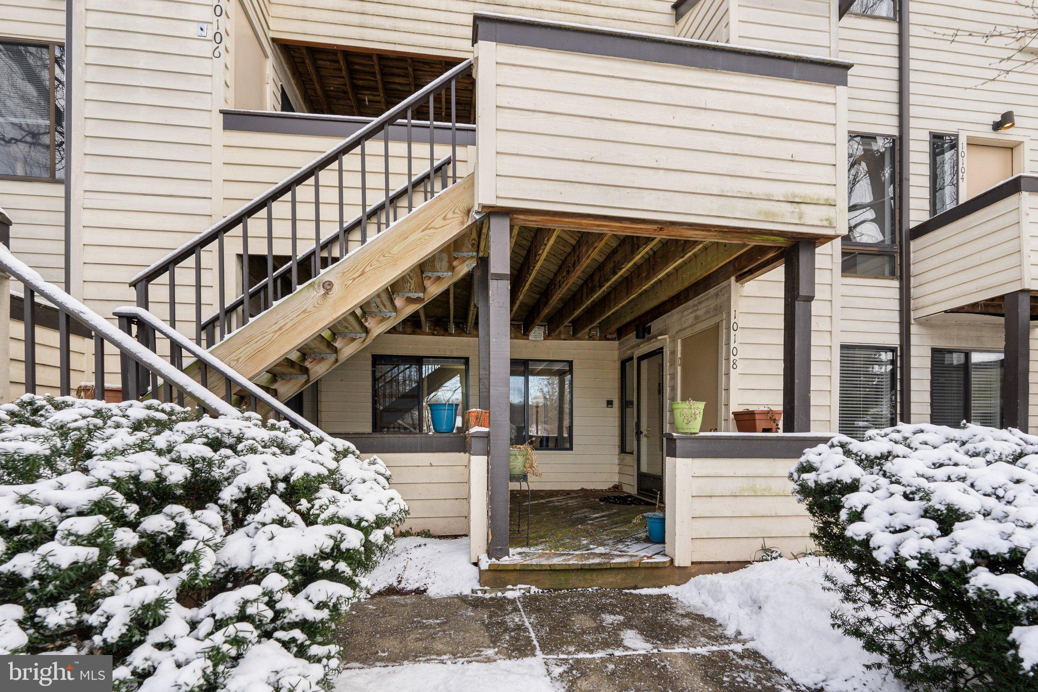10108 Hellingly Place, Unit 300 Gaithersburg, MD 20886 - Photo 1 of 22 a view of a house with a balcony