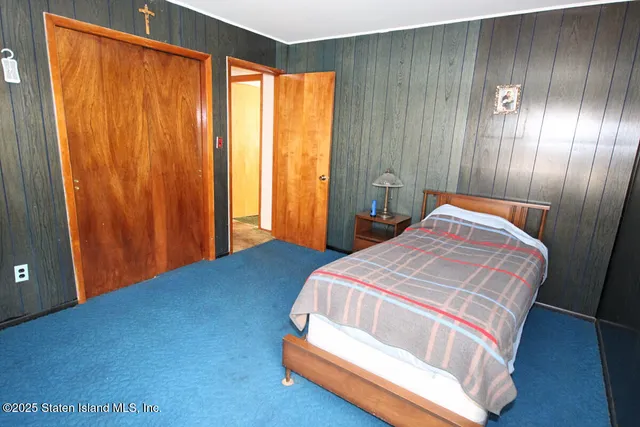 $899,000 | 785 Hylan Boulevard | Grasmere