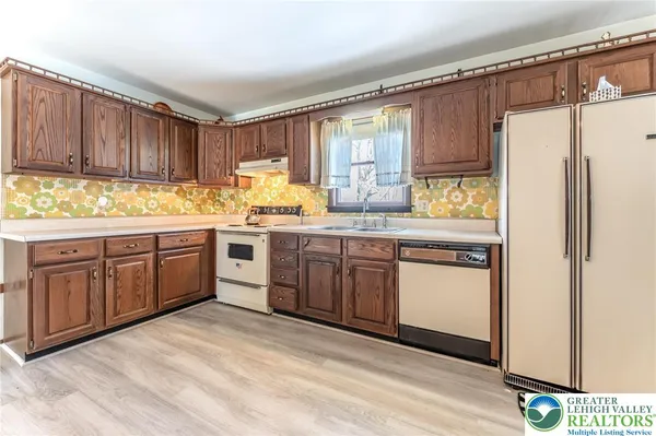 $195,000 | 321 South Chestnut Street, Summit Hill, PA 18250