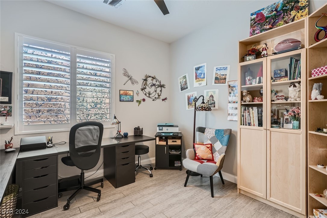 920 Everest Peak Avenue Henderson, NV 89012 - Photo 22 of 34 Den off Entry