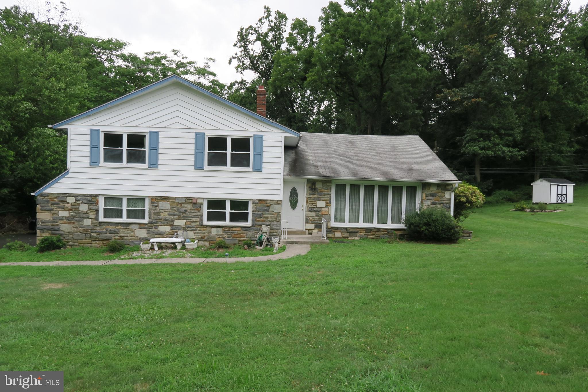 1812 Oakwynne Road Huntingdon Valley, PA 19006 - Photo 1 of 7 Gallery Image 1
