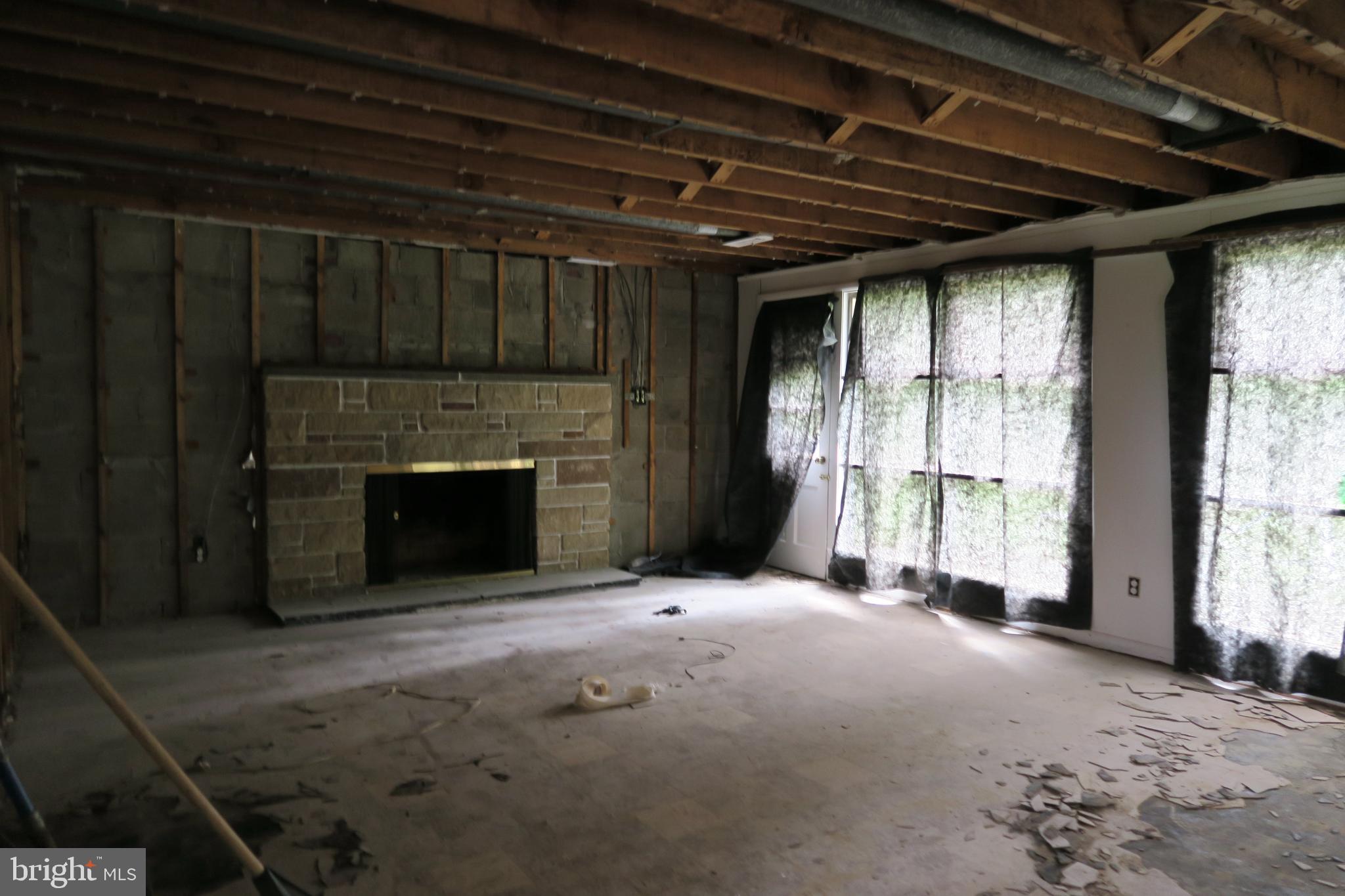 1812 Oakwynne Road Huntingdon Valley, PA 19006 - Photo 7 of 7 Gallery Image 7